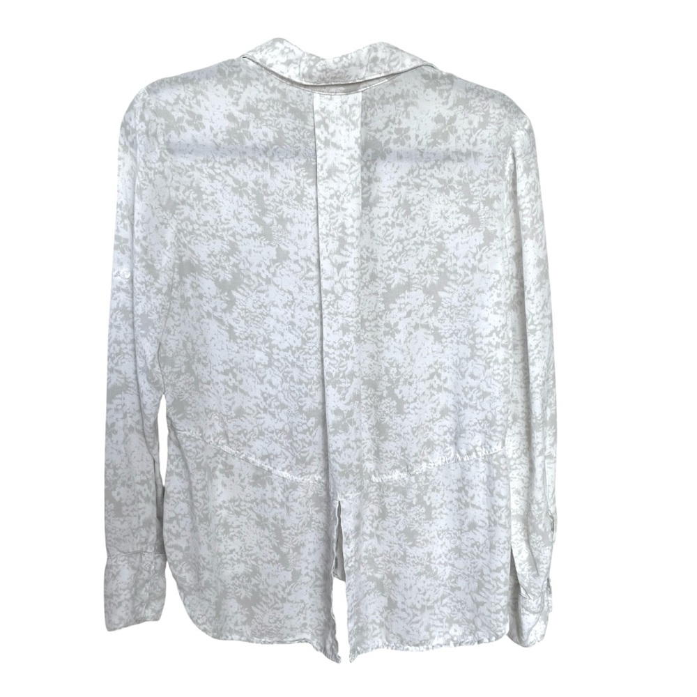 Bella Dahl Printed Button Front Split Back Blouse… - image 4